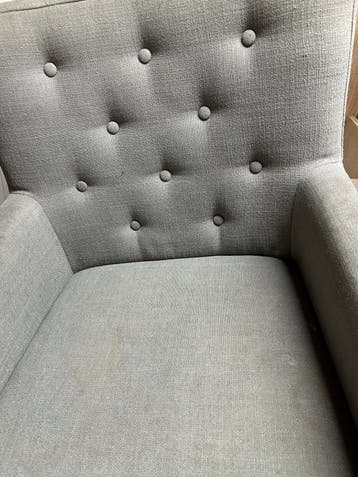 Set van 6 eetkamerstoelen in taupekleuren met knoopdetails