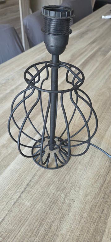 Gratis ijzeren lamp voet