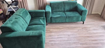 Gratis afhalen: Set van 2 Groene Tweezits Bankstellen