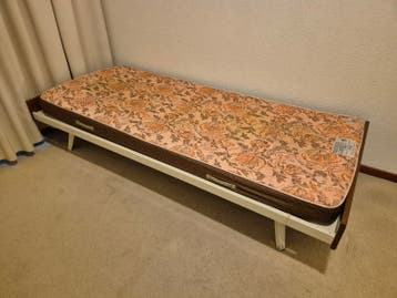 GRATIS af te halen: 1 persoons bed