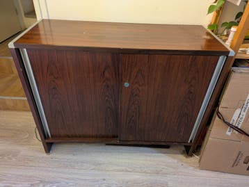 Bruine houten kast (gratis ophalen)