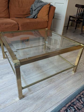 Glazen lage tafel (gratis ophalen)