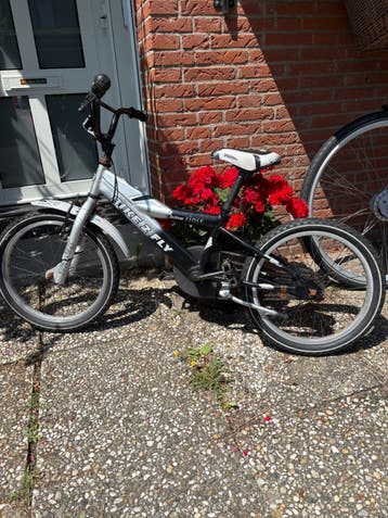 Popal fiets voor kind 6-8 jaar. 18 inch.
