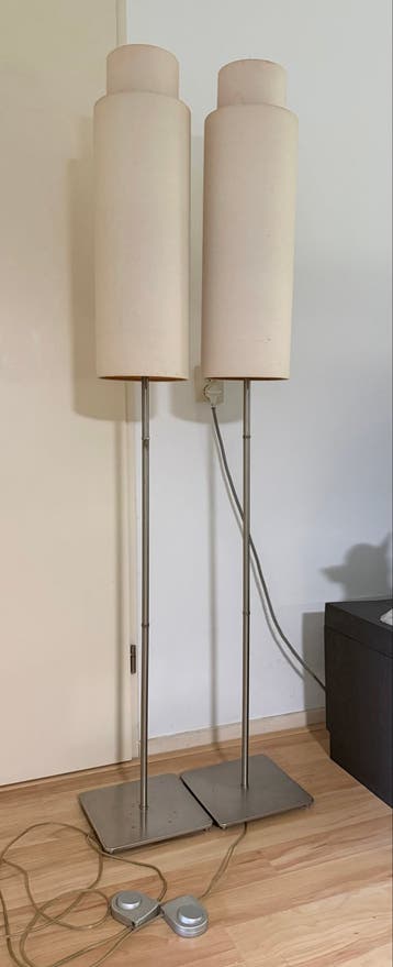 Set van 2 vloerlampen met stoffen kap