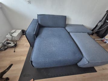 Gratis 2-zitsbank met 2 bijpassende poefs – Rotterdam