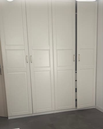 Ikea Kast 200cm breed, 236cm hoog -