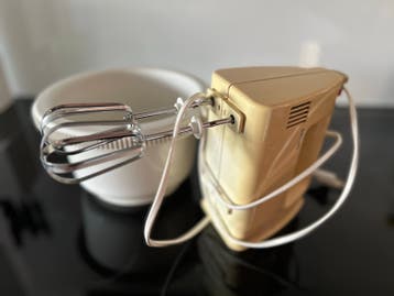 Philips Handmixer met Kom - Functioneel en gratis