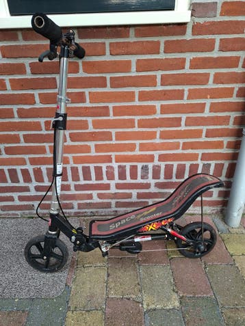 Gratis space scooter