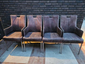 4 stoelen, gratis af te halen