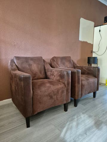 Gratis! Moet weg! Set van 2 comfortabele bruine fauteuils