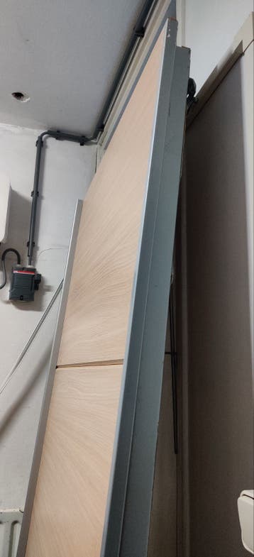 2x schuifdeuren kledingkast