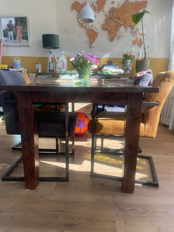 Gratis hardhouten tafel