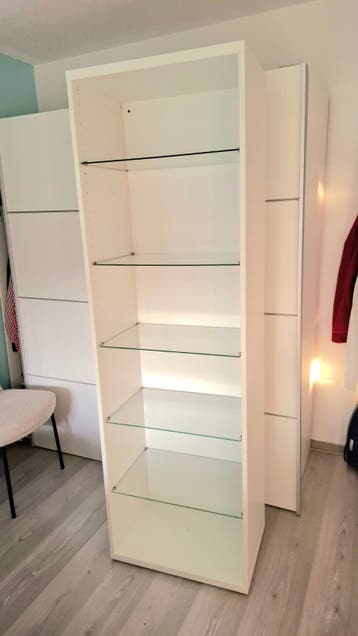 GRATIS IKEA Boekenkast met 6  lades - Snel Ophalen in Ede