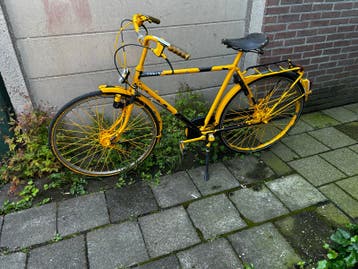 Opvallende Gele Fiets - Perfect voor Stadsritten