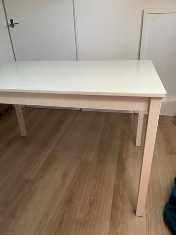 Eettafel IKEA 4 persoons, gratis
