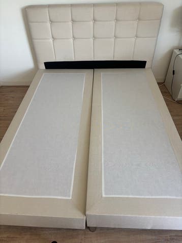 GRATIS beige bed / boxspring-look - VANDAAG ophalen!