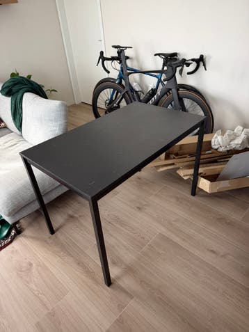 Tafel/bureau IKEA zwart TARENDO