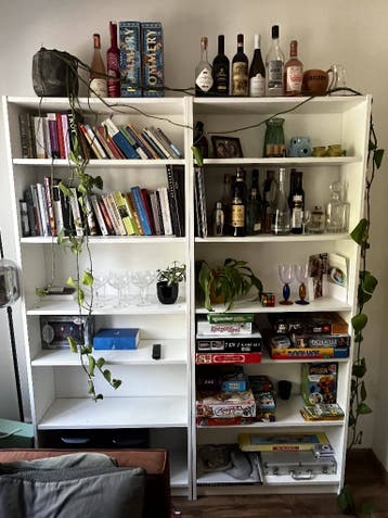 Twee BILLY boekenkasten: gratis op te halen in Amsterdam
