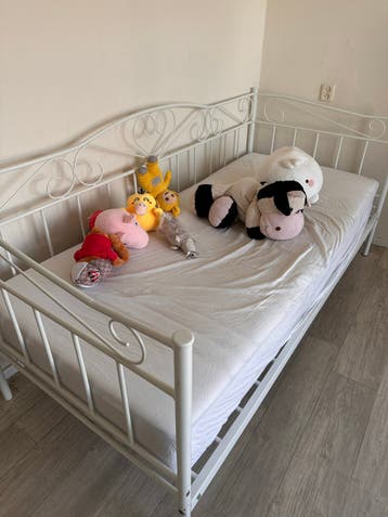 Wit metalen bedframe - Eenpersoons (excl. matras)