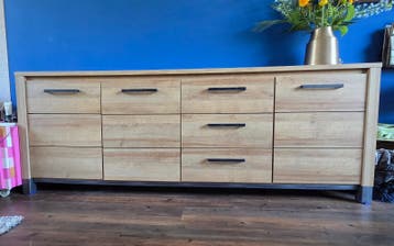 Modern dressoir met lades en deuren - Eikenhout look