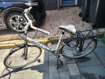 Giant damesfiets stadsfiets 3 versnellingen 28 inch GRATIS