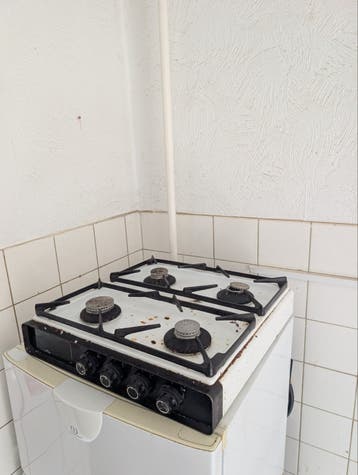 Gebruikt gasfornuis met 4 kookzones
