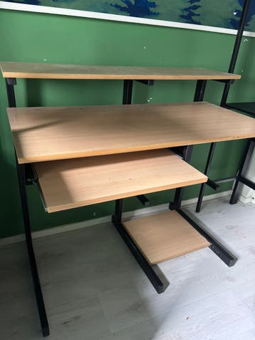 FREE Computer desk pick-up only