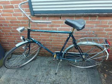 Gratis Twee Fietsen voor Onderdelen/Oudijzer