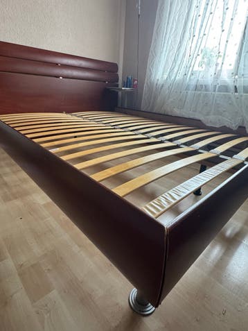 Bedframe 160x200 cm