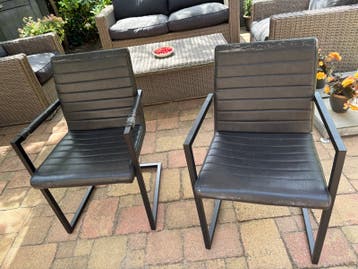 Gebruikte eettafel stoelen - set van 2