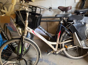 Gratis 2 fietsen (mankeren wel wat)