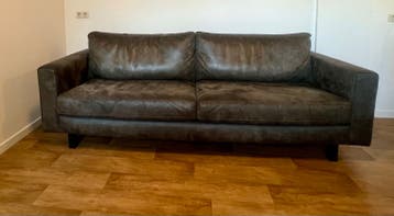 3-zits bank, 240cm lang. Gratis af te halen