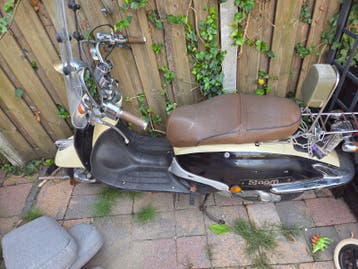 AGM Retro scooter met blauwe plaat - gratis afhalen