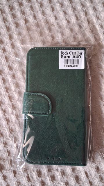 Gratis! Book Case voor Samsung A40 - groen - nieuw
