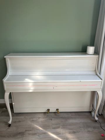 Witte Rippen piano