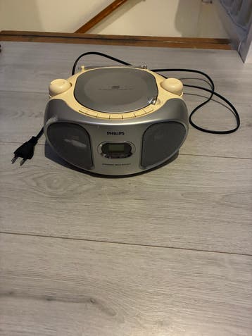 Philips Radio CD speler - defect en verkleurd