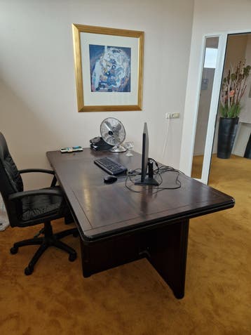 Klassiek groot bureau 200x100cm - Gratis af te halen