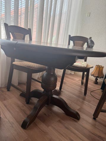 Gratis eikenhouten meubels
