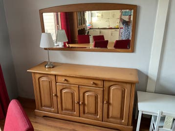 Middeneiken dressoir met spiegel