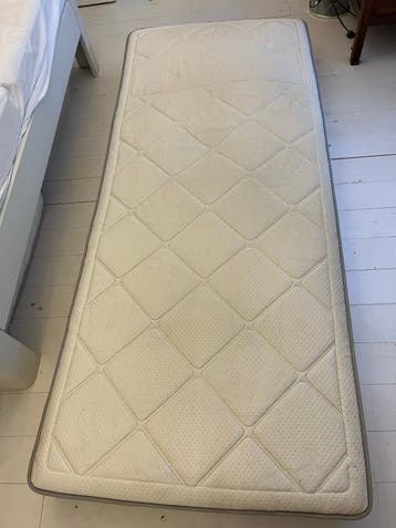 Auping Vivo matras 210x90 cm, medium, 5 zones, 24 cm hoog