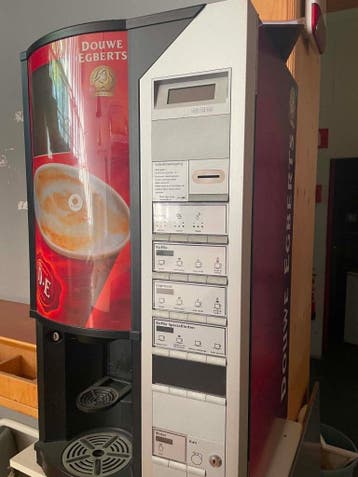 GERESERVEERD ! Koffie Automaat met geldinworp