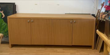 GRATIS.Strak dressoir/sideboard met 4 deuren