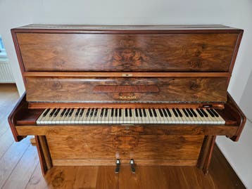 Gratis Schumann Piano - Prachtige staat voor Dinsdag afhalen