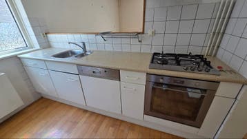 Complete keuken met inbouwapparatuur gratis komen ophalen