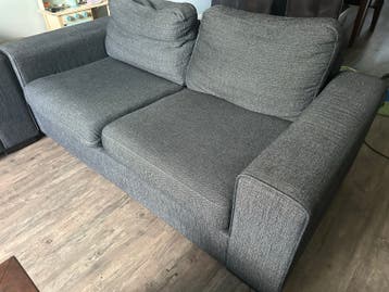Gratis af te halen: nette 3 en 2,5-zitsbank