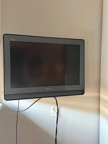 Oude Sony Bravia TV met draaiarm (zonder afstandsbediening)