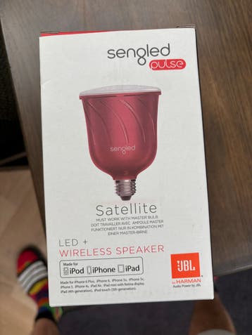 Sengled Pulse LED Lamp met JBL Bluetooth Speaker