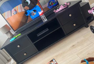 Tv meubel gratis