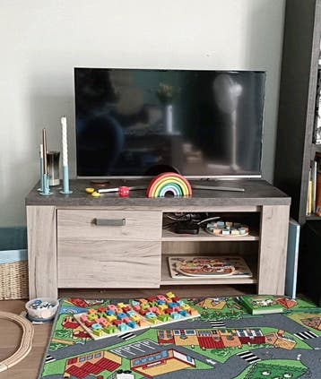 Gebruikt TV Dressoir met lichte beschadigingen