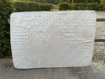 Matras 140 x 200 cm